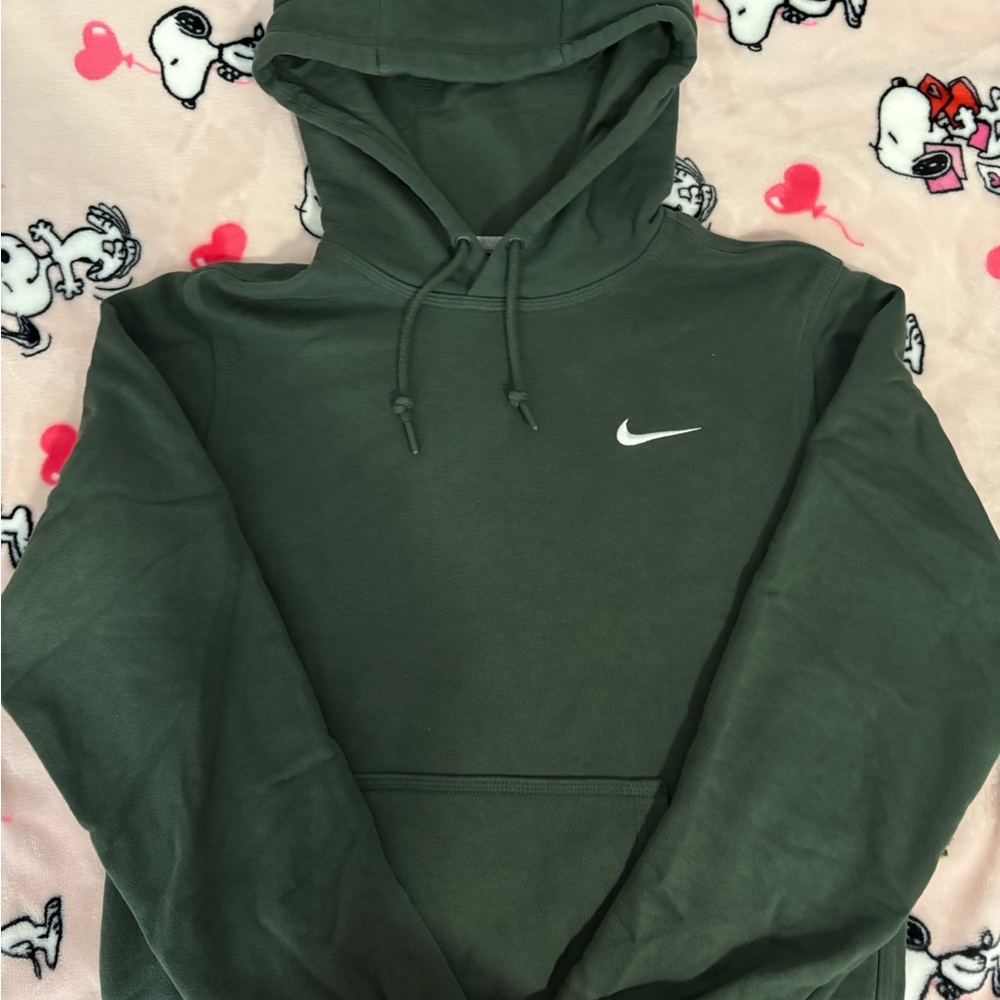 Nike Green Sweatshirt with Adjustable Hood and Ribbed Cuffs